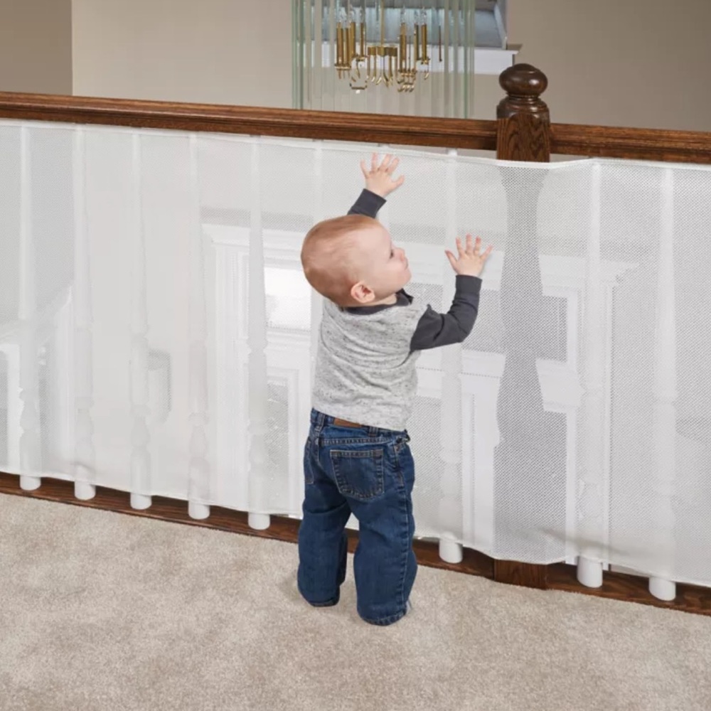 NIB KidCo 15 Foot Mesh Rail Guard In White